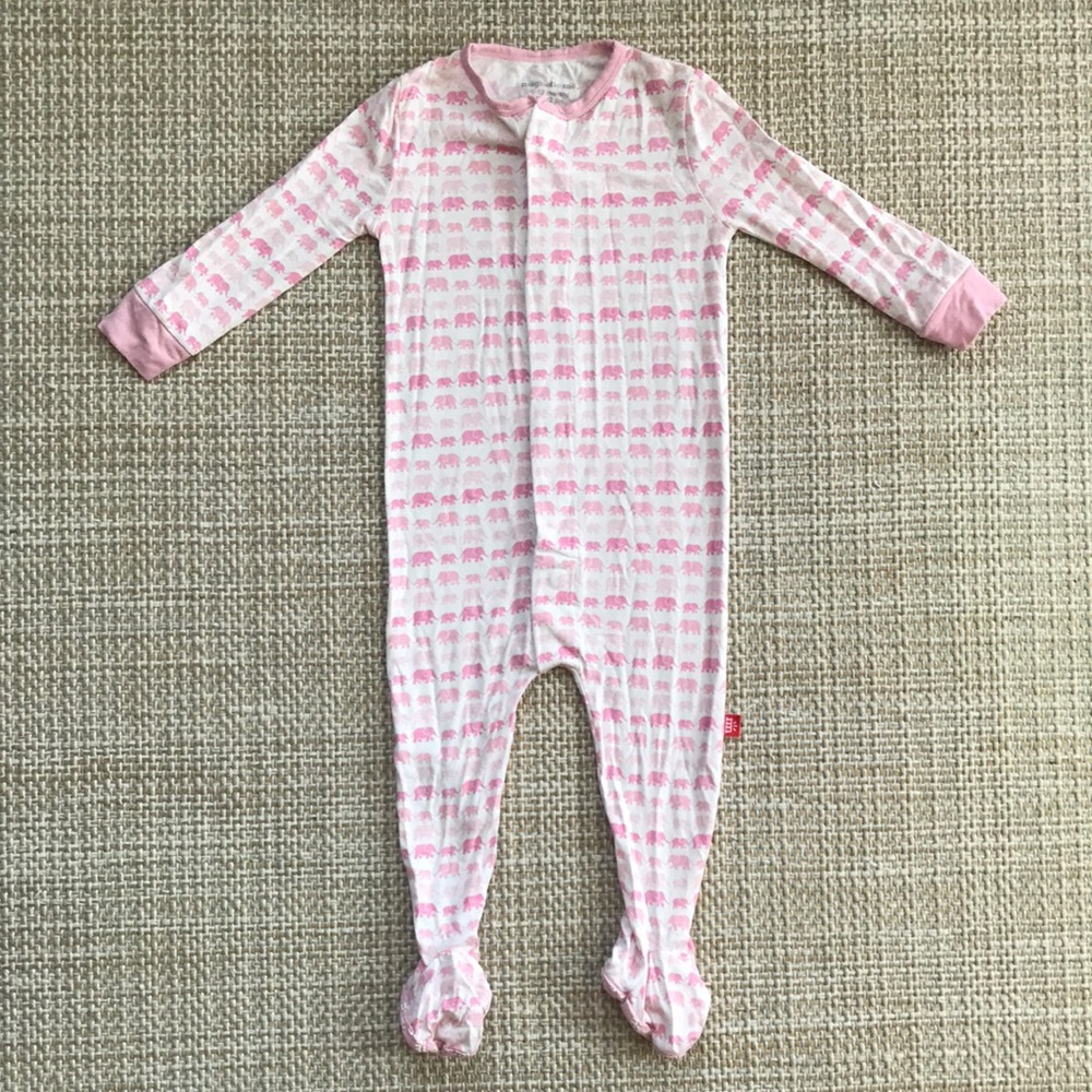 Magnetic Me Sleeper (size 9-12m)